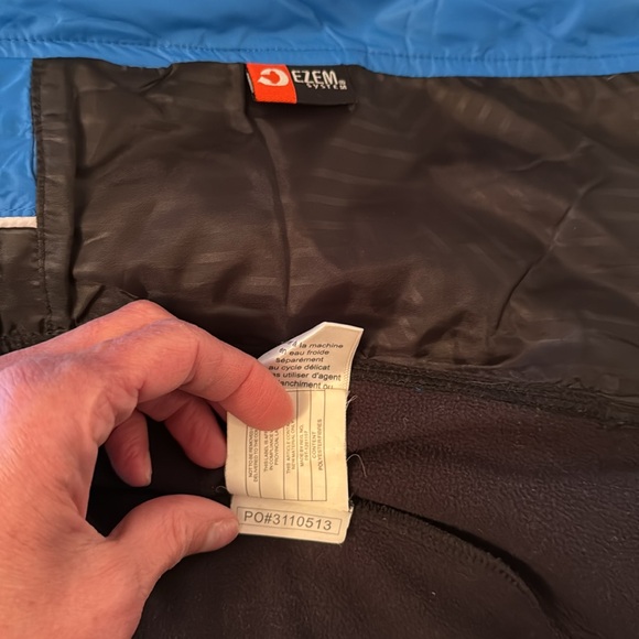 North end coat - Picture 8 of 9